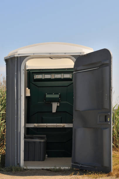Best Portable restroom trailer rental  in Winnebago, MN